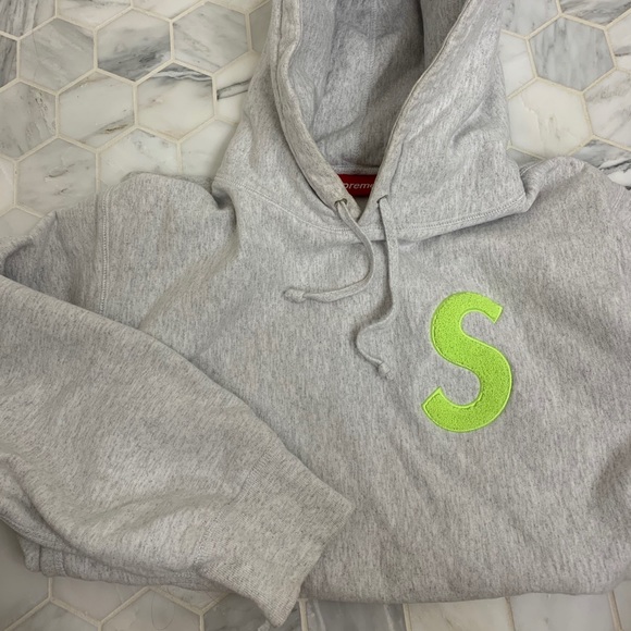 supreme hoodie poshmark